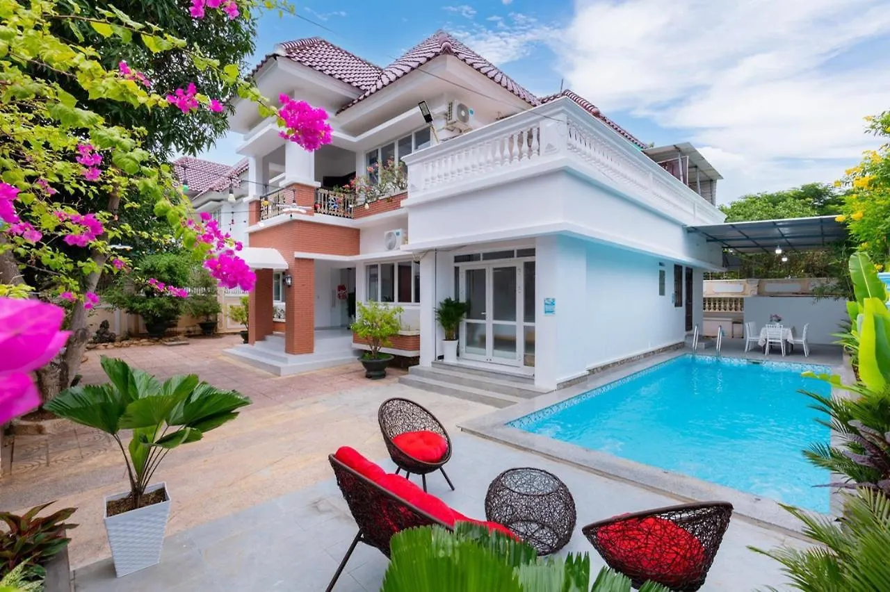 Villa Ho Boi Hoang Duc Bai Sau Dep Hoa Giay Vung Tau Vietnam